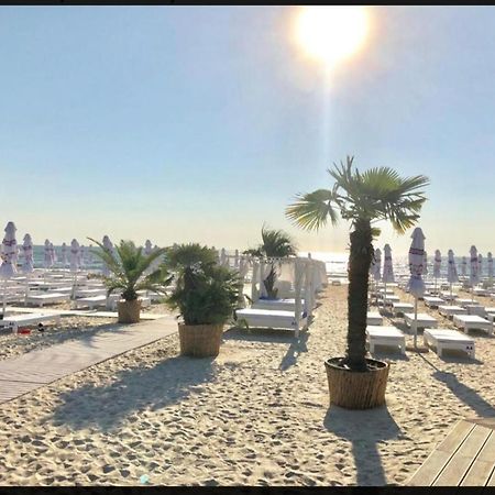 M&A Apartament Mamaianord Buitenkant foto